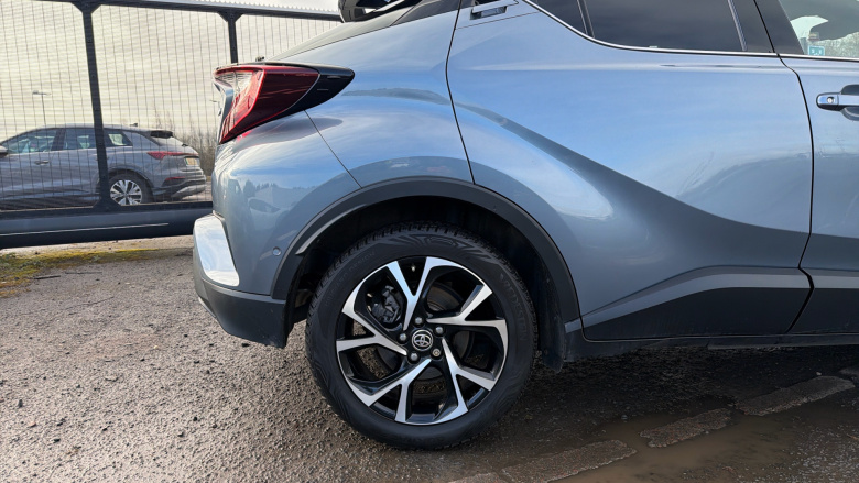 Toyota C-HR 1.8 Hybrid Design 5dr CVT Hybrid Hatchback